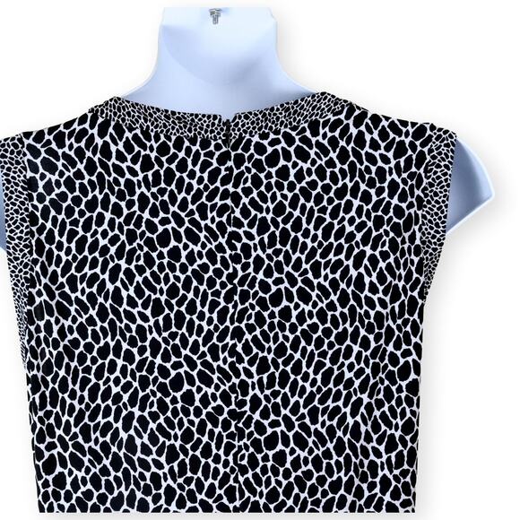 Michael Kors Animal Print Keyhole Midi Dress 2X - Picture 6 of 10